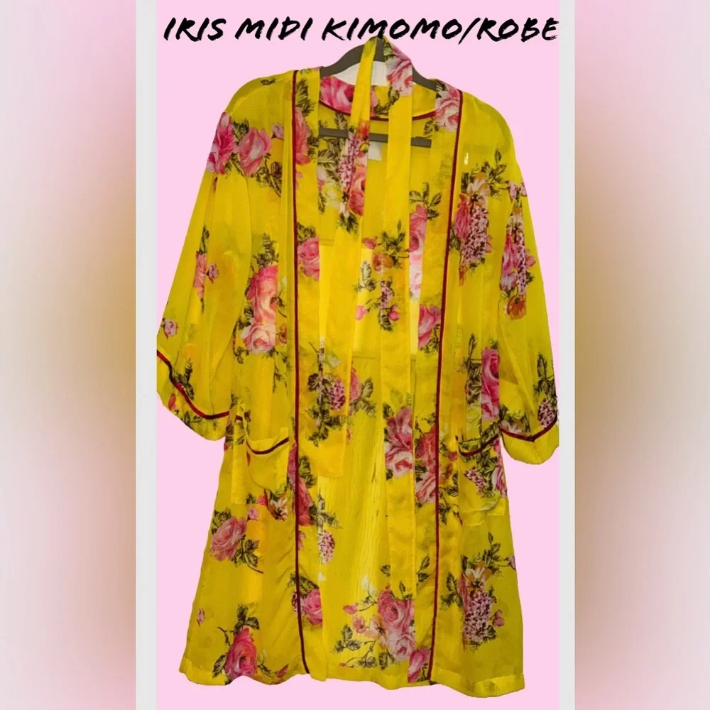 🌺🌸Floral Yellow Kimono Robe by IRIS🌸🌺‎
